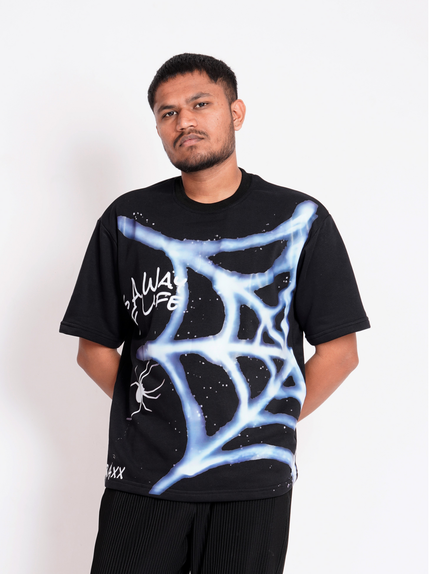 Cobweb - Oversized T-shirt [Unisex]